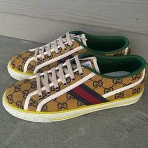 Gucci GG Yellow Low Top Sneakers, Like New 🔥